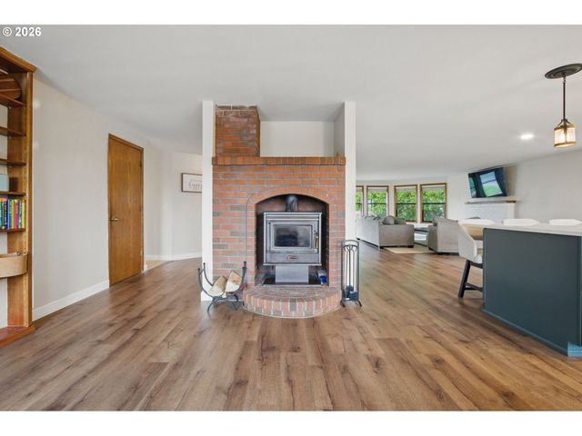 3914 S Cir, Washougal, WA 98671