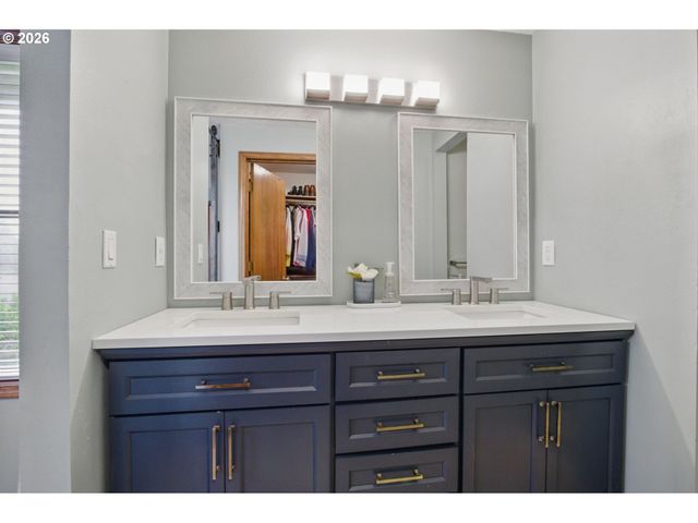 3914 S Cir, Washougal, WA 98671