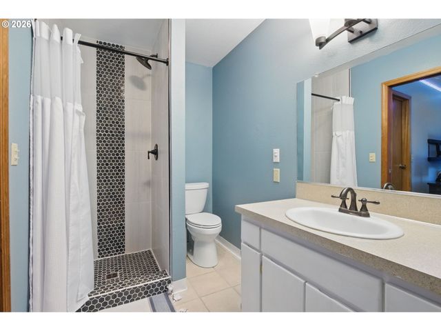 3914 S Cir, Washougal, WA 98671