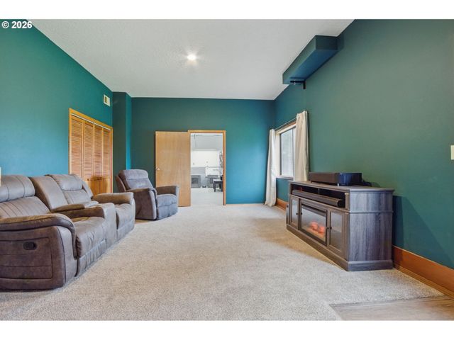 3914 S Cir, Washougal, WA 98671