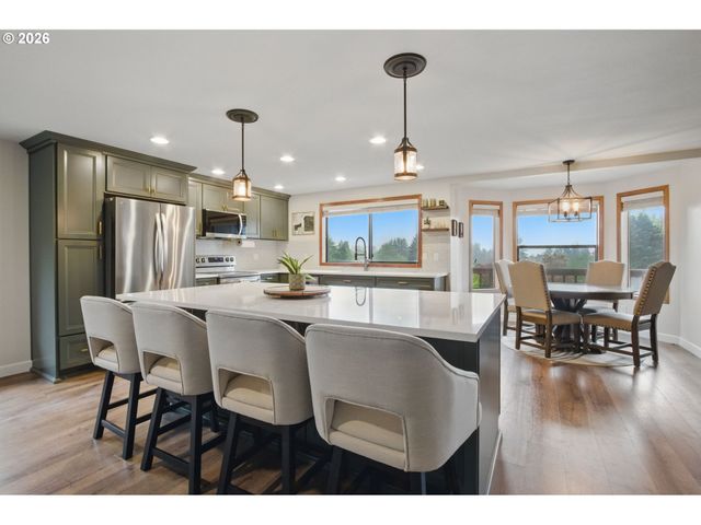 3914 S Cir, Washougal, WA 98671