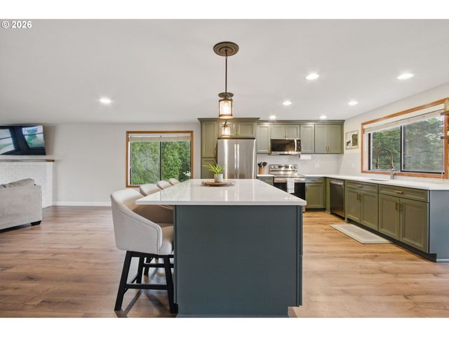 3914 S Cir, Washougal, WA 98671