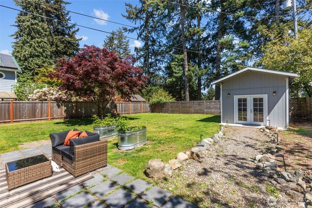 16142 Midvale Avenue N, Shoreline, WA 98133