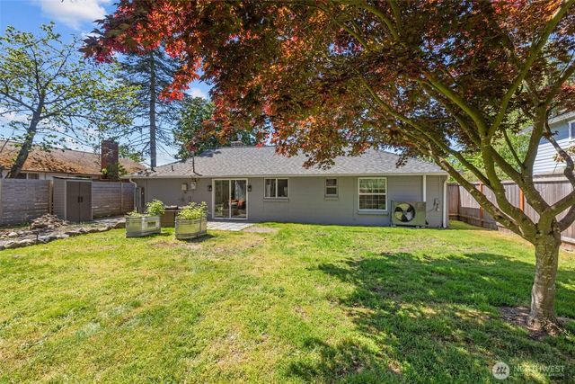 16142 Midvale Avenue N, Shoreline, WA 98133
