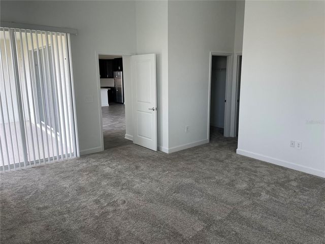 7152 DILLY LAKE AVENUE, Groveland, FL 34736