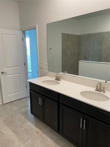 7152 DILLY LAKE AVENUE, Groveland, FL 34736