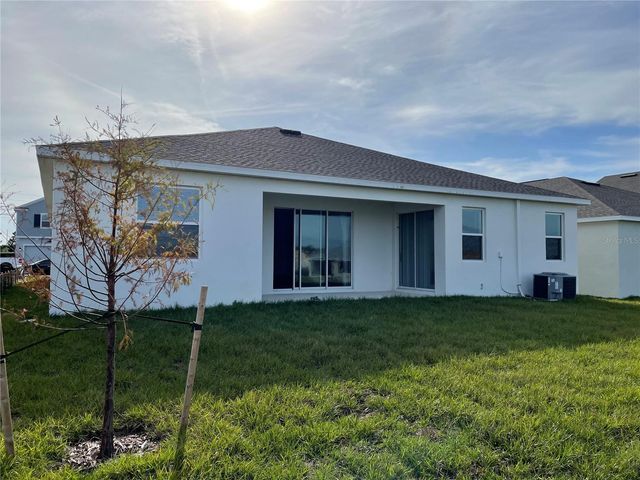 7152 DILLY LAKE AVENUE, Groveland, FL 34736