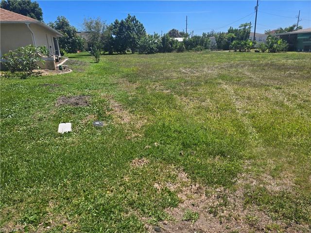 218 SE 47th ST, Cape Coral, FL 33904
