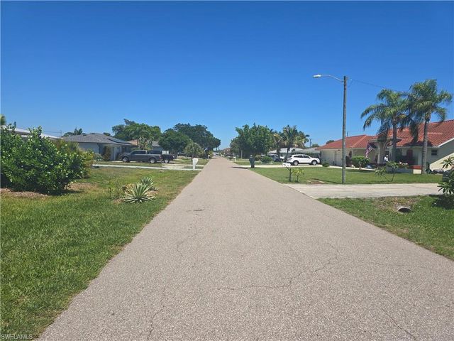 218 SE 47th ST, Cape Coral, FL 33904