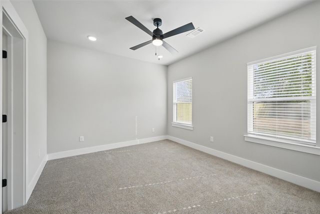 506 Broadway, Whitesboro, TX 76273