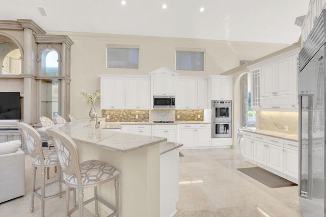 6654 Grande Orchid Way, Delray Beach, FL 33446