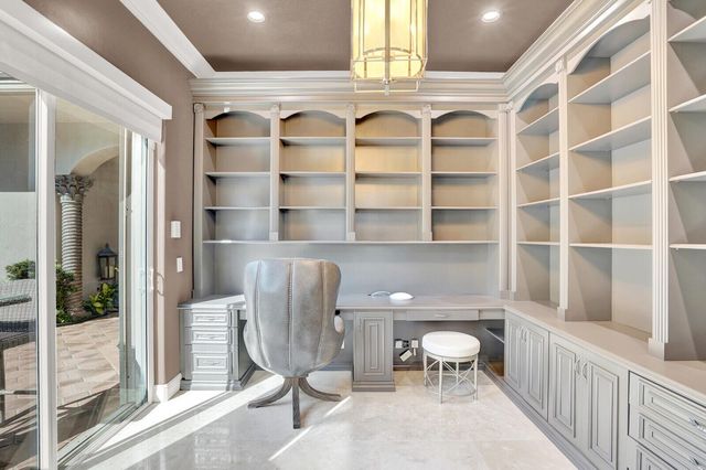 6654 Grande Orchid Way, Delray Beach, FL 33446