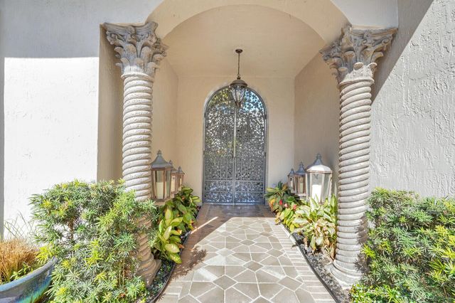 6654 Grande Orchid Way, Delray Beach, FL 33446