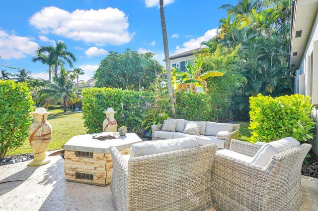 6654 Grande Orchid Way, Delray Beach, FL 33446