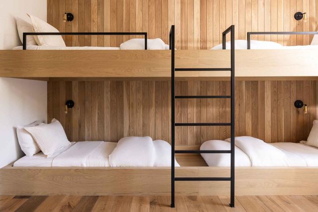 323 Creeks End Court, Olympic Valley, CA 96146