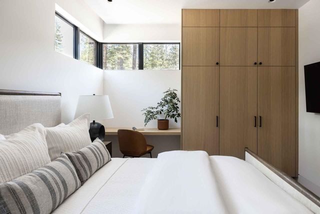 323 Creeks End Court, Olympic Valley, CA 96146