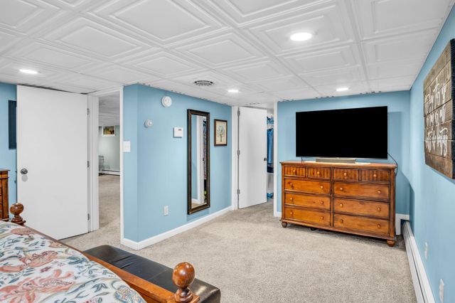 81 PEACH AVE, Hershey, PA 17033