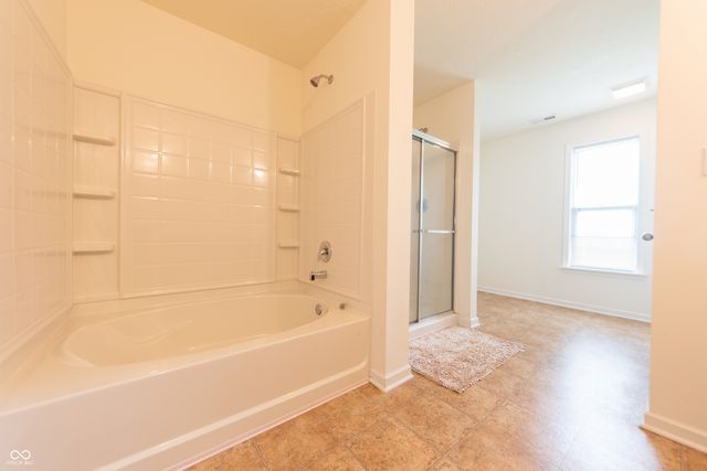 4712 Clairmont Drive, Columbus, IN 47203