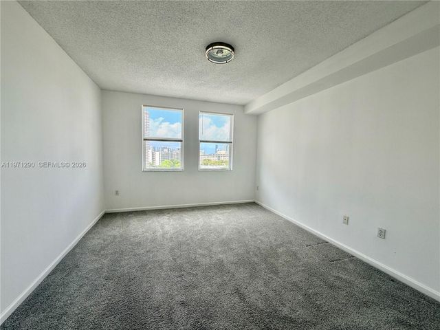 17150 N Bay Rd 2911, Sunny Isles Beach, FL 33160
