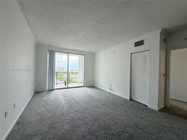 17150 N Bay Rd 2911, Sunny Isles Beach, FL 33160