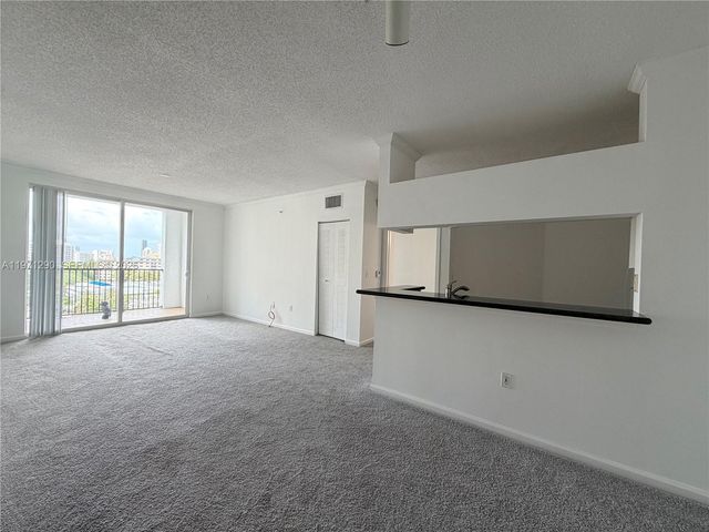 17150 N Bay Rd 2911, Sunny Isles Beach, FL 33160