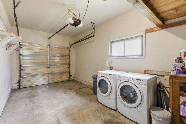 2106 N Woodrow Ave, Wichita, KS 67203
