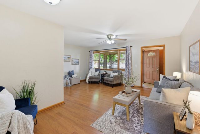 2106 N Woodrow Ave, Wichita, KS 67203