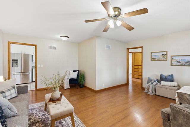 2106 N Woodrow Ave, Wichita, KS 67203