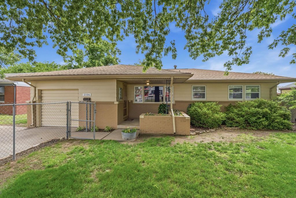 2106 N Woodrow Ave, Wichita, KS 67203