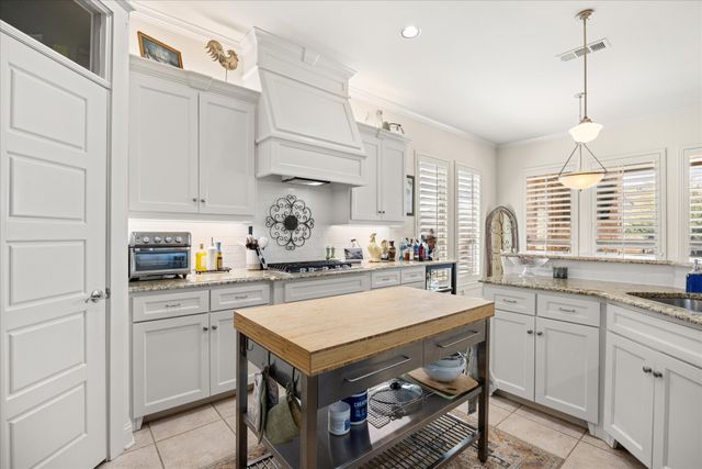 1402 Joshua Way, Granbury, TX 76048