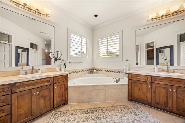 1402 Joshua Way, Granbury, TX 76048