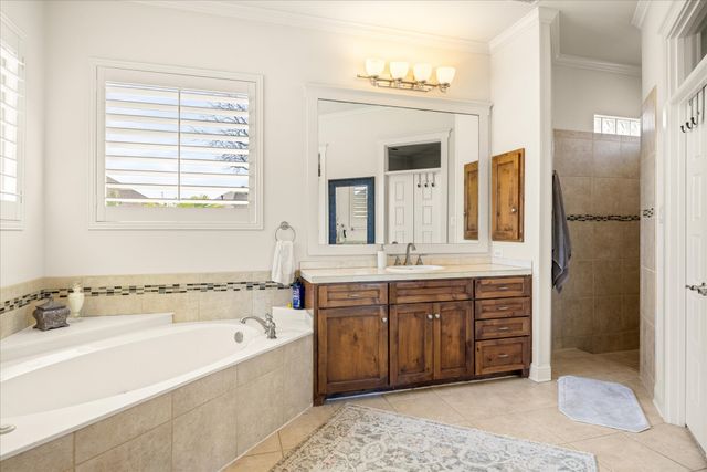 1402 Joshua Way, Granbury, TX 76048