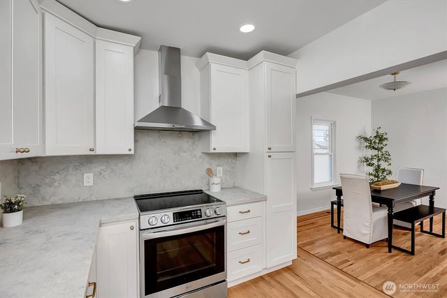 3437 38th Avenue SW, Seattle, WA 98126