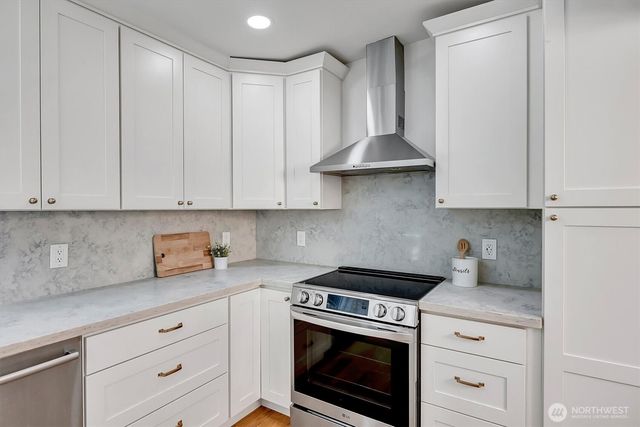 3437 38th Avenue SW, Seattle, WA 98126