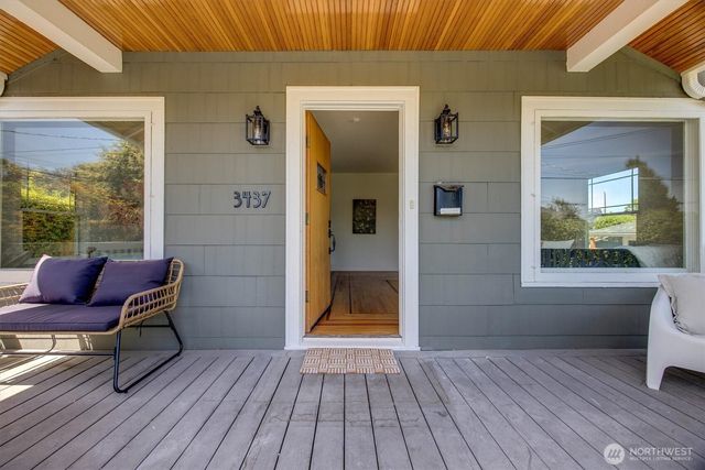3437 38th Avenue SW, Seattle, WA 98126