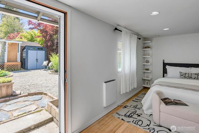 3437 38th Avenue SW, Seattle, WA 98126