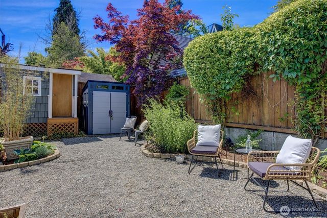 3437 38th Avenue SW, Seattle, WA 98126