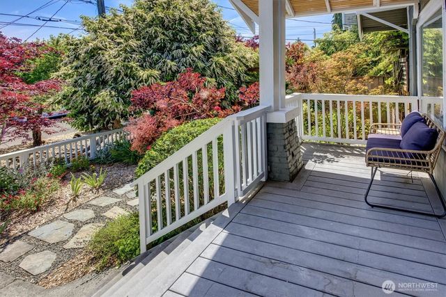 3437 38th Avenue SW, Seattle, WA 98126