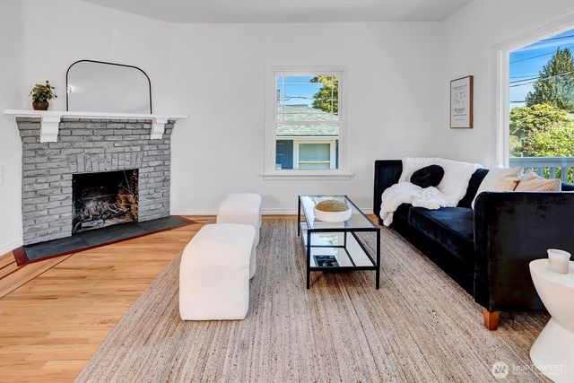 3437 38th Avenue SW, Seattle, WA 98126