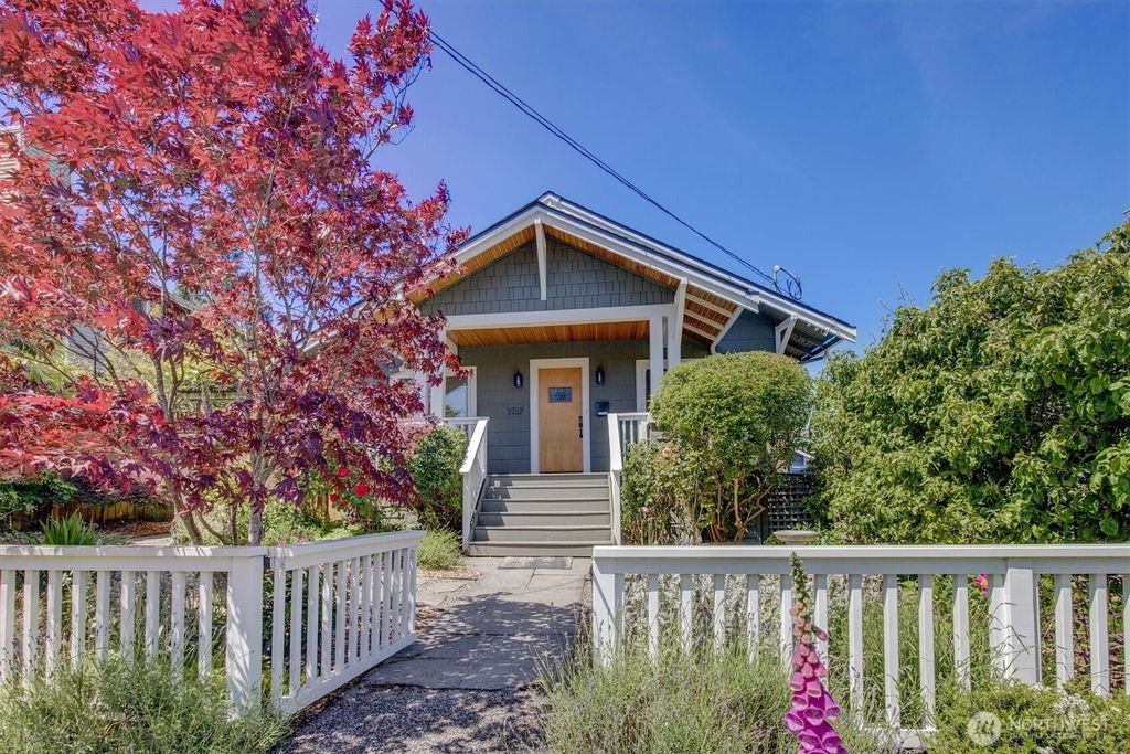 3437 38th Avenue SW, Seattle, WA 98126