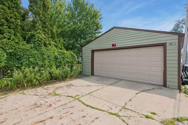 4200 29th Avenue S, Minneapolis, MN 55406