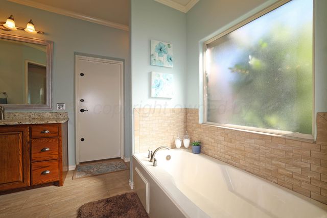 427 CEDAR MEADOW Circle, Amarillo, TX 79124