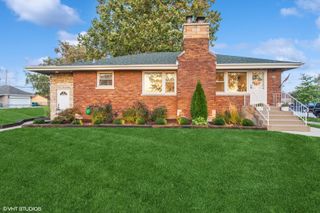 9559 Kilpatrick Avenue, Oak Lawn, IL 60453