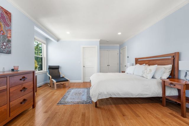 55 Green St 55, Boston, MA 02130