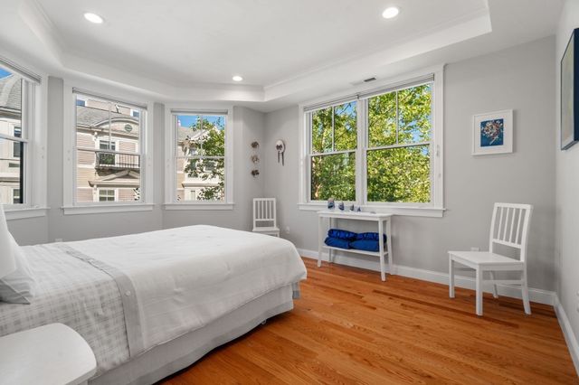55 Green St 55, Boston, MA 02130
