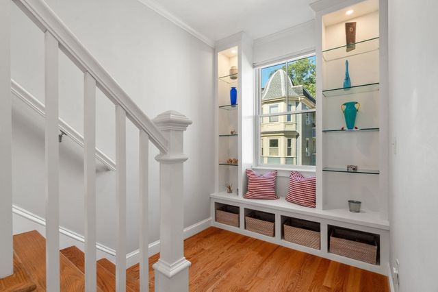 55 Green St 55, Boston, MA 02130