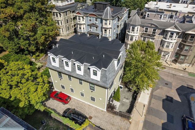 55 Green St 55, Boston, MA 02130
