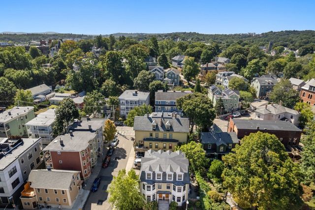 55 Green St 55, Boston, MA 02130