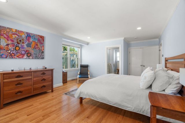 55 Green St 55, Boston, MA 02130