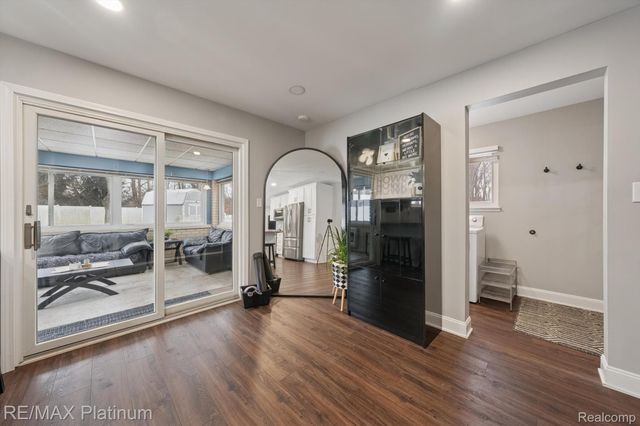 23660 Maude Lea Street, Novi, MI 48375